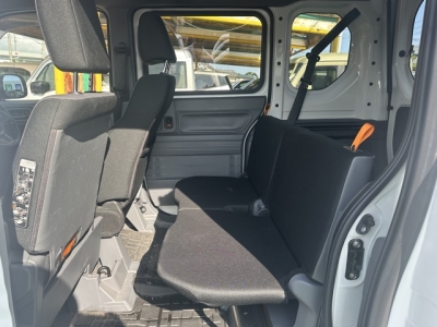 N-VAN(ホンダ)中古車 後席内装