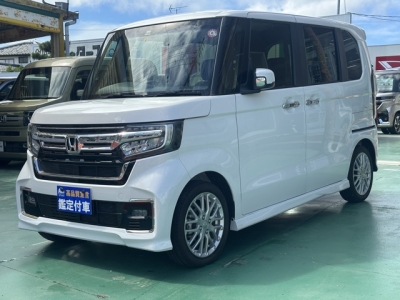 N-BOXカスタム(ホンダ)中古車 前方