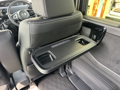 N-BOXカスタム(ホンダ)レンタＵＰ 内外装写真他１