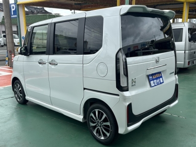 新型N-BOX(ホンダ)届出済未使用車 後方