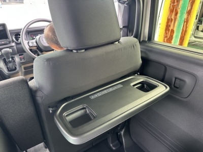 新型N-BOX(ホンダ)届出済未使用車 内外装写真他１