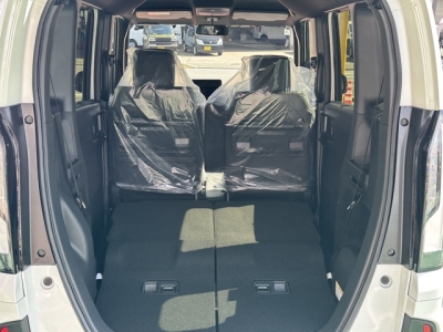 新型N-BOX(ホンダ)届出済未使用車 内外装写真他２