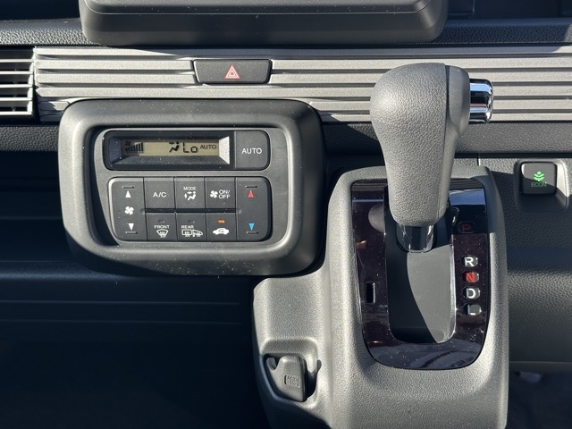 N-VAN(ホンダ)届出済未使用車 17