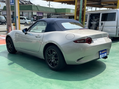 ロードスター(マツダ)中古車 後方