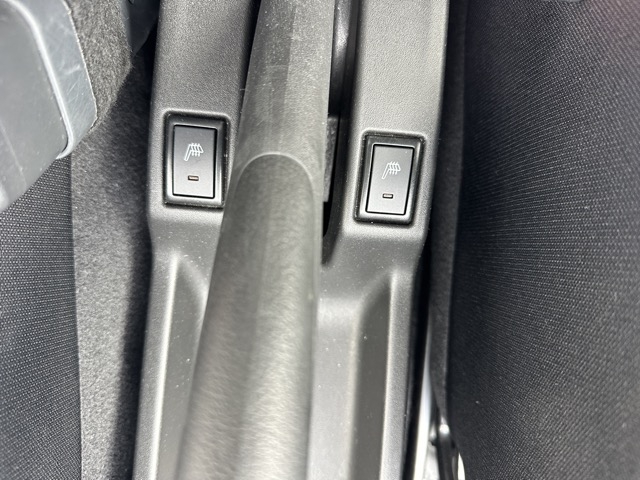 スイフト(スズキ)中古車 13