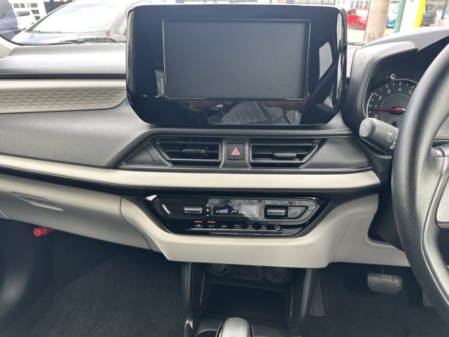 スイフト(スズキ)中古車 15