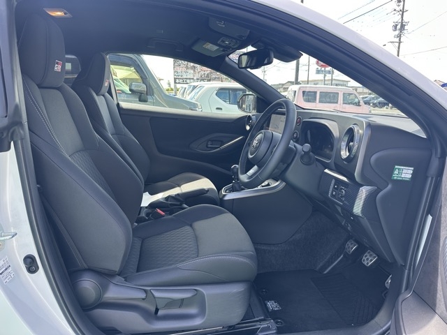 GRヤリス(トヨタ)中古車 11