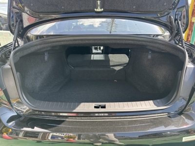 スカイライン(ニッサン)中古車 内外装写真他１