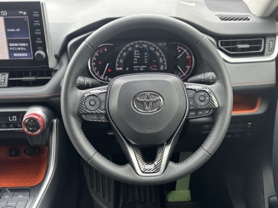 ＲＡＶ４(トヨタ)中古車 内外装写真