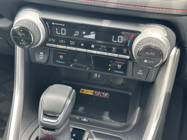 ＲＡＶ４(トヨタ)中古車 16