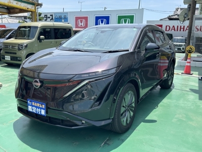 アリア(ニッサン)中古車 前方