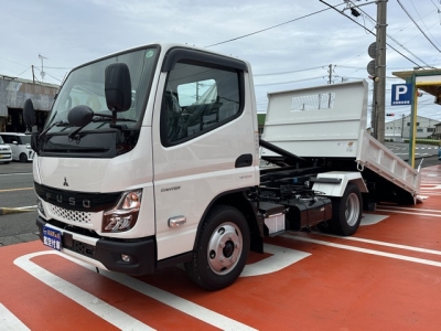 キャンター(三菱)レンタ登録済未使用車 前方