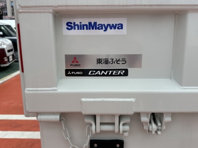 キャンター(三菱)レンタ登録済未使用車 内外装写真