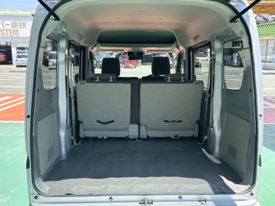 NV１００クリッパー(ニッサン)中古車 内外装写真他２