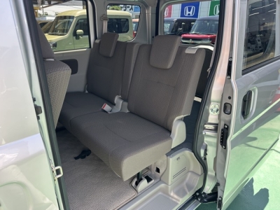 NV１００クリッパー(ニッサン)中古車 後席内装