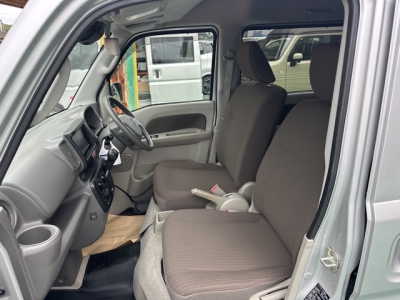 NV１００クリッパー(ニッサン)中古車 前席内装