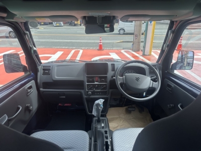 キャリートラック(スズキ)中古車 後席内装