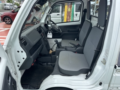 キャリートラック(スズキ)中古車 前席内装
