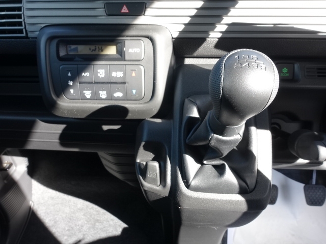 N-VAN(ホンダ)新車見本展示無 19