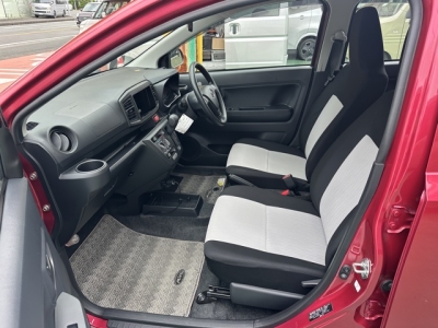ミライース(ダイハツ)中古車 前席内装