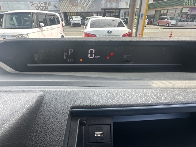 タント(ダイハツ)中古車 25