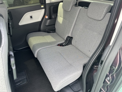 タント(ダイハツ)中古車 後席から見た前席