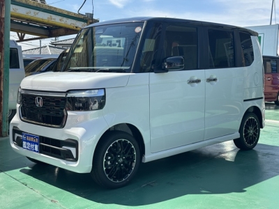 新型N-BOX(ホンダ)届出済未使用車 前方