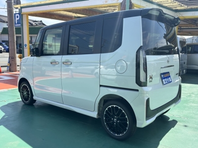 新型N-BOX(ホンダ)届出済未使用車 後方