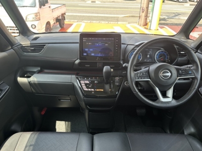 新型ルークス(ニッサン)中古車 内外装写真他