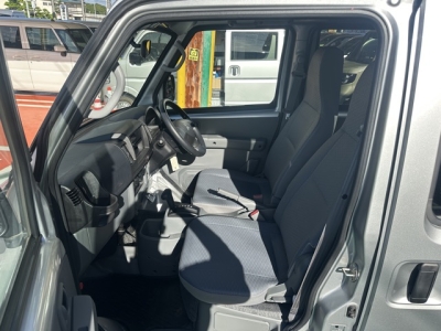 ミニキャブミーブ(三菱)中古車 前席内装