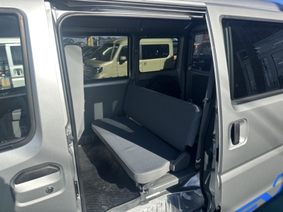 ミニキャブミーブ(三菱)中古車 後席内装
