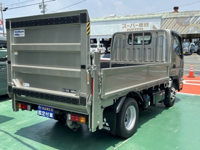 キャンター(三菱)レンタ登録済未使用車 内外装写真他２