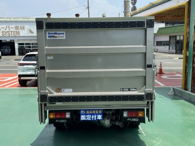 キャンター(三菱)レンタ登録済未使用車 内外装写真
