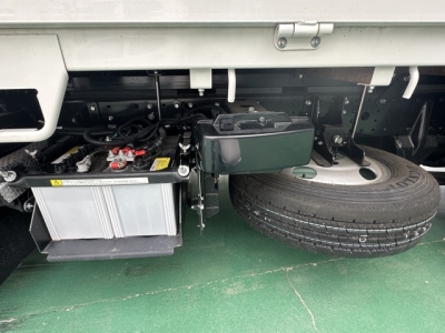 キャンター(三菱)中古車 後席内装