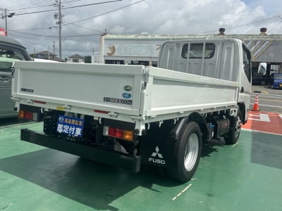 キャンター(三菱)中古車 内外装写真他１