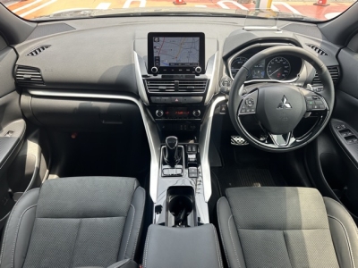 エクリプスクロスPHEV(三菱)中古車 内外装写真