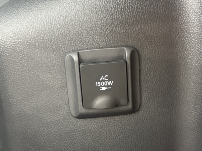 エクリプスクロスPHEV(三菱)レンタＵＰ 内外装写真他２