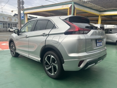 エクリプスクロスPHEV(三菱)レンタＵＰ 後方