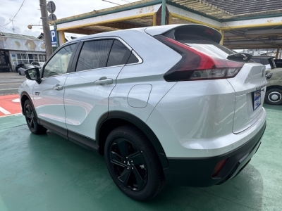 エクリプスクロスPHEV(三菱)レンタＵＰ 後方