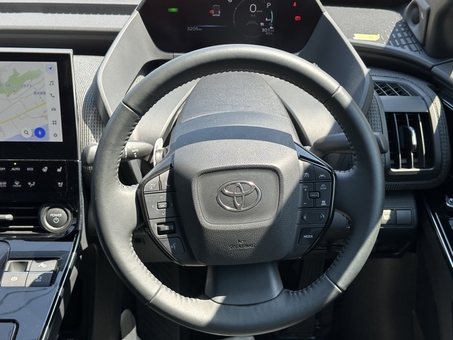 bZ4X(トヨタ)中古車 6