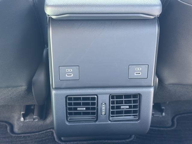 bZ4X(トヨタ)中古車 7