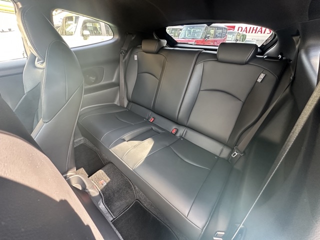 GRヤリス(トヨタ)中古車 4