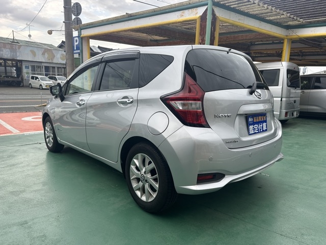 ノート(ニッサン)中古車 2