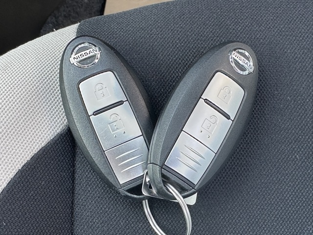 ノート(ニッサン)中古車 16
