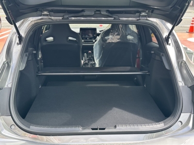 GRカローラ(トヨタ)登録済未使用車 内外装写真他１