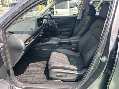 ZR-V(ホンダ)中古車 前席内装