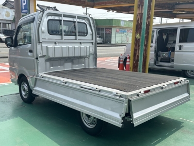 NT100クリッパー(ニッサン)中古車 内外装写真他２