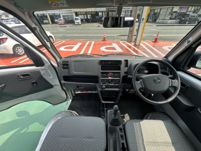 キャリイトラックのOEM(スズキ)中古車 後席内装