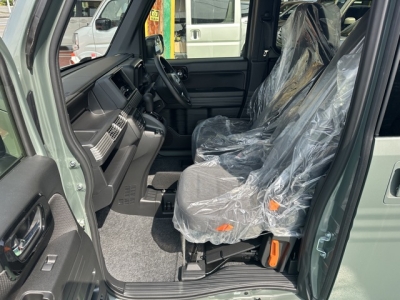 N-VAN(ホンダ)届出済未使用車 前席内装