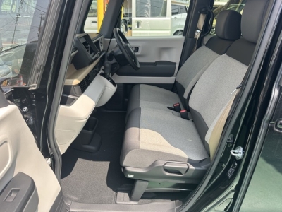 新型N-BOX(ホンダ)ディーラ-試乗車 前席内装